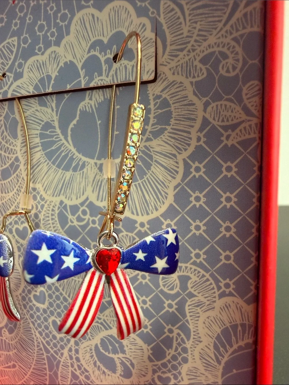 Betsey Johnson | 4th Of July Americas Birthday Rhinestone Bow Earrings 🇺🇸
